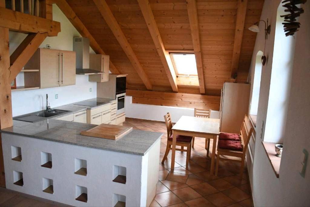 Ferienwohnung Glueck Saaldorf-Surheim Exterior photo